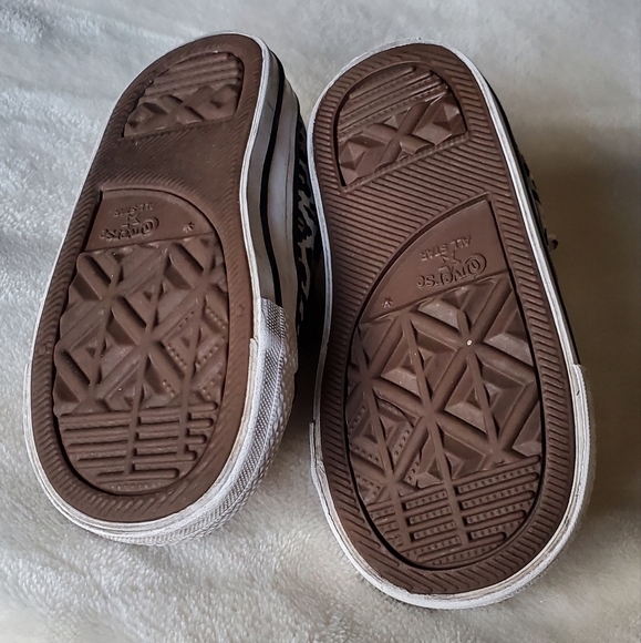 Baby Converse size 6 - Picture 5 of 8